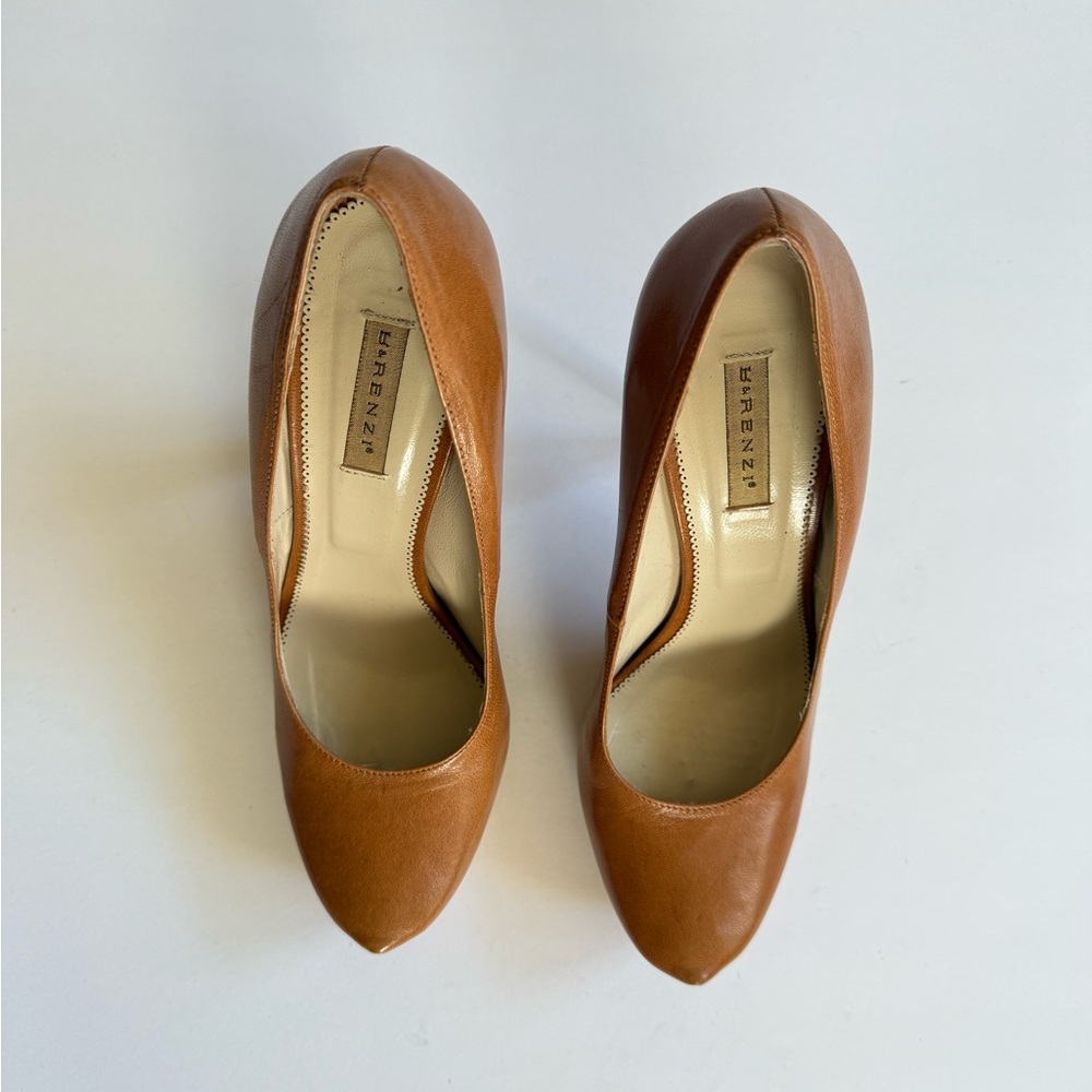 RRenzi Italia Cognac stacked wooden heel pumps